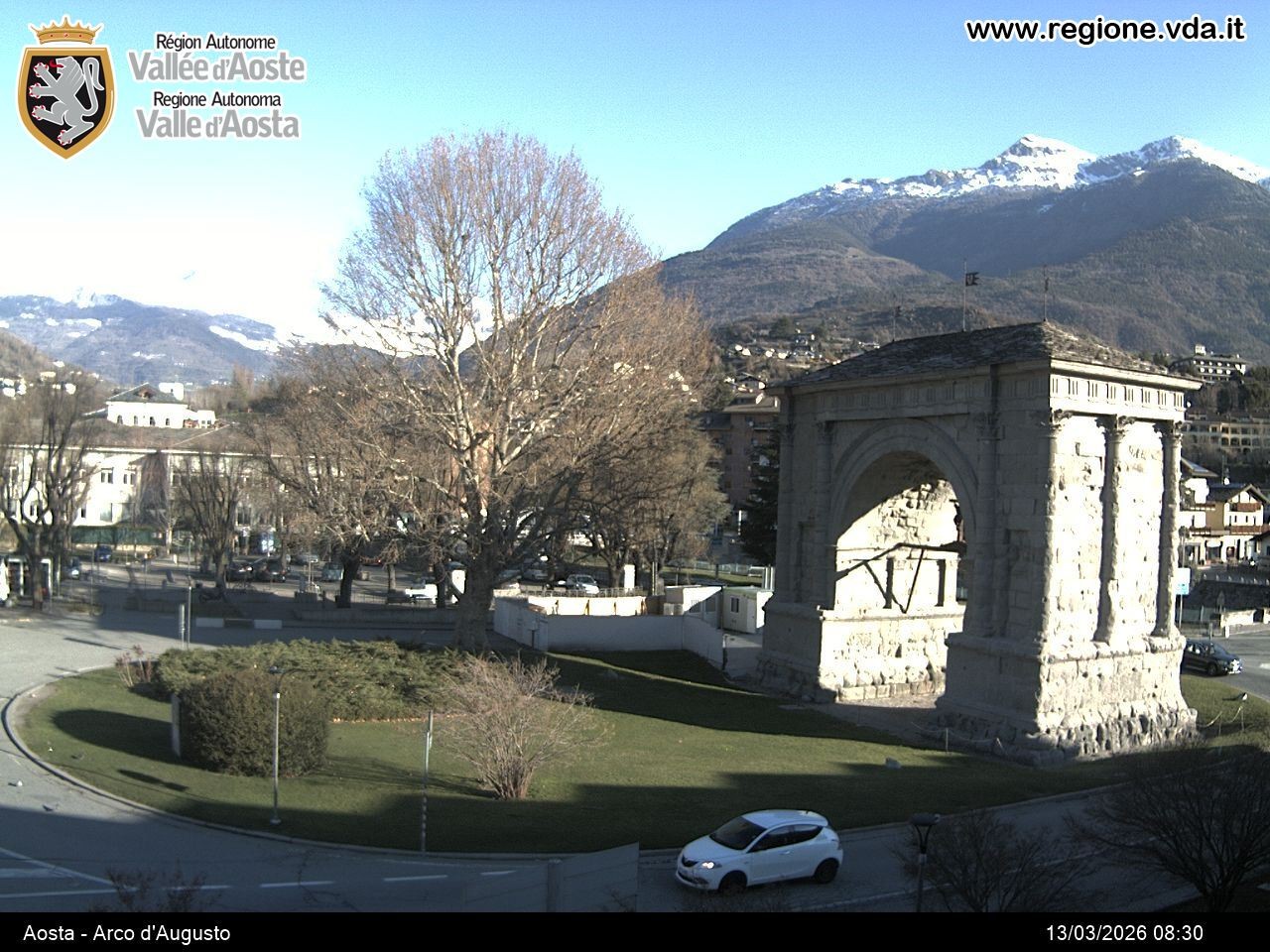 Archiv Foto Webcam Piazza Arco d'Augusto, Aosta