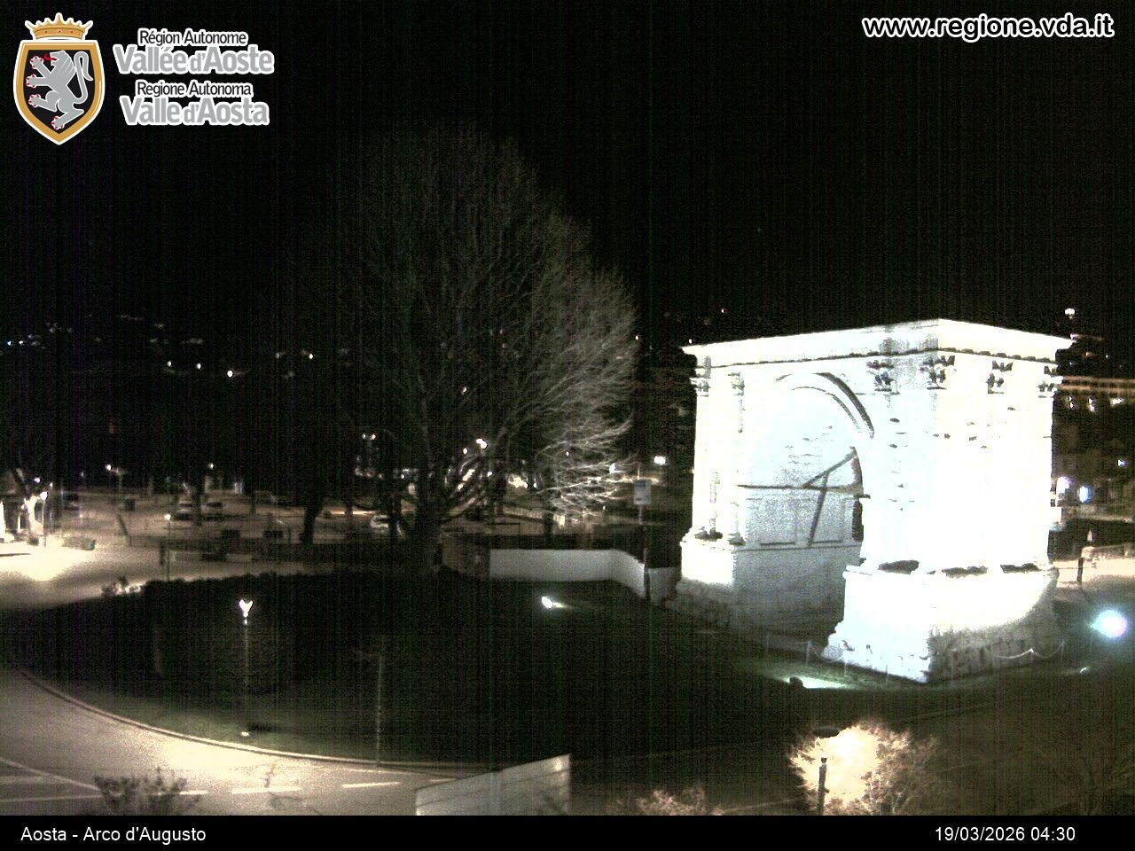 Archiv Foto Webcam Piazza Arco d'Augusto, Aosta