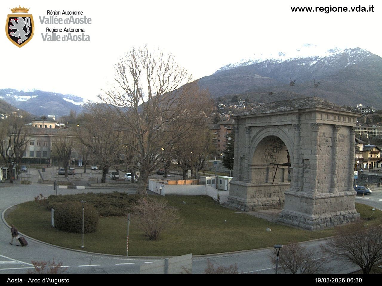 Archiv Foto Webcam Piazza Arco d'Augusto, Aosta
