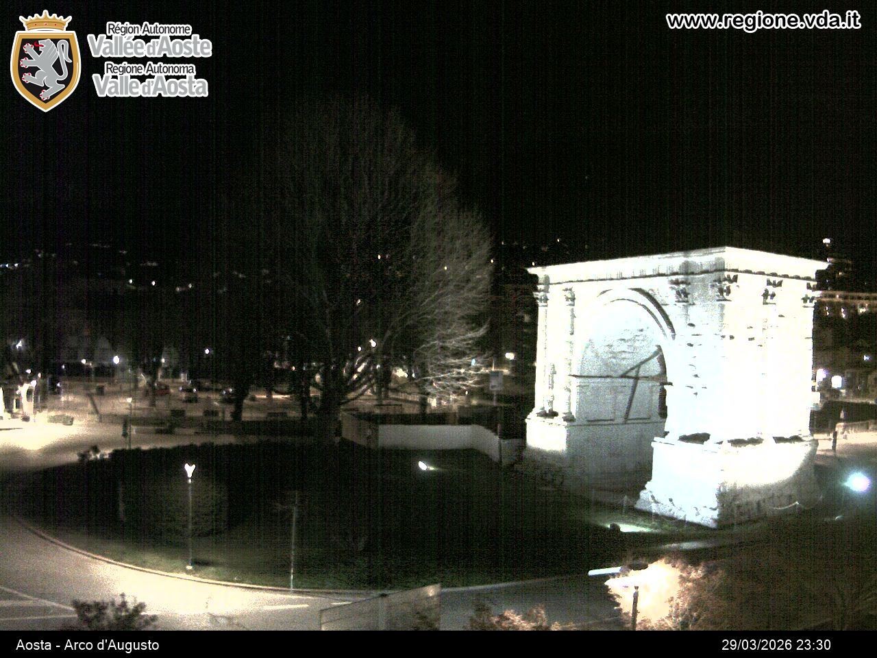 Archived image Webcam Aosta, Piazza Arco d'Augusto