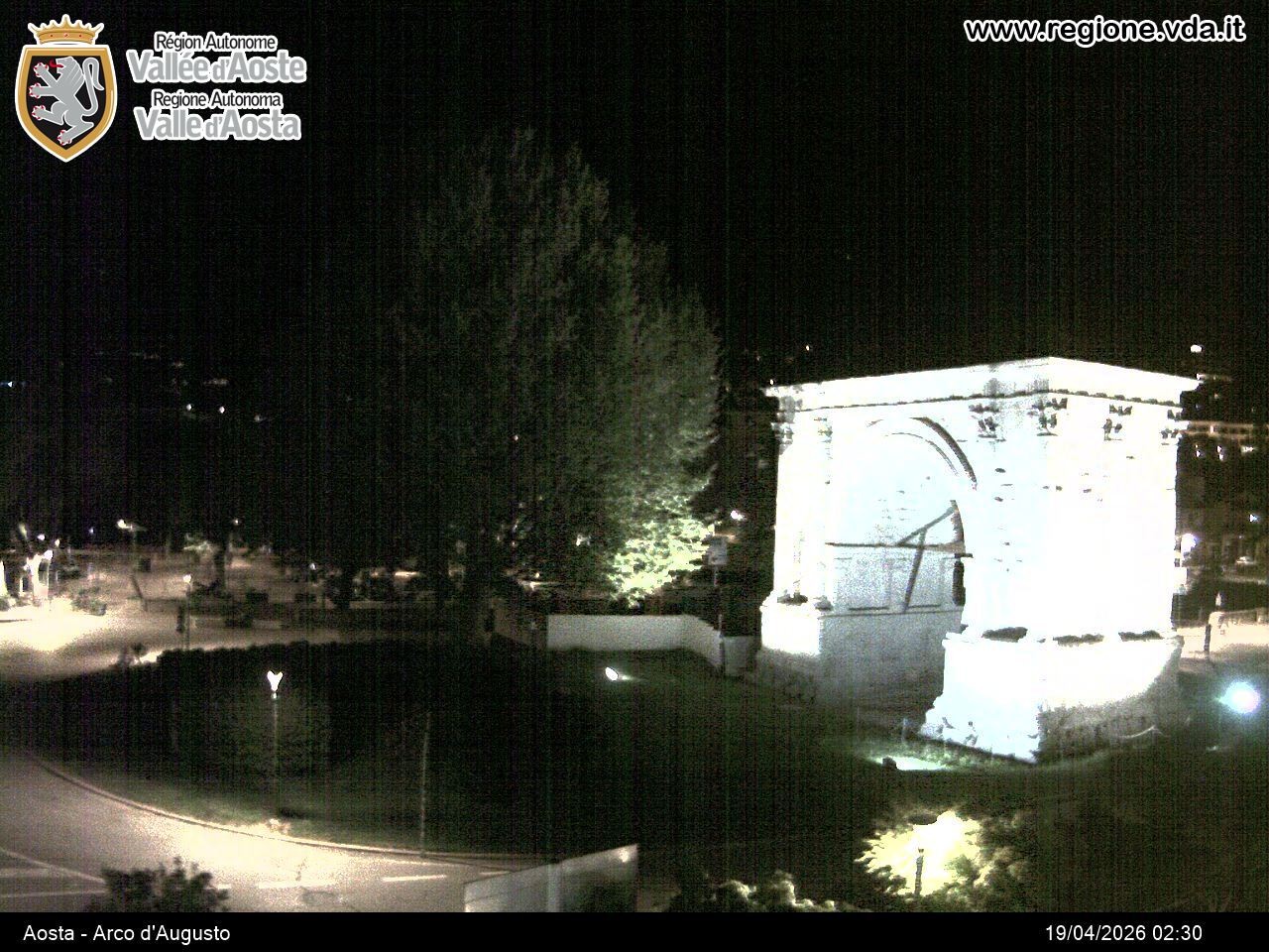 Archiv Foto Webcam Piazza Arco d'Augusto, Aosta