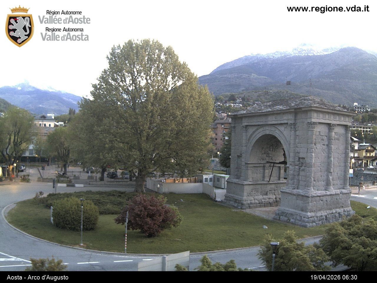 Archiv Foto Webcam Piazza Arco d'Augusto, Aosta