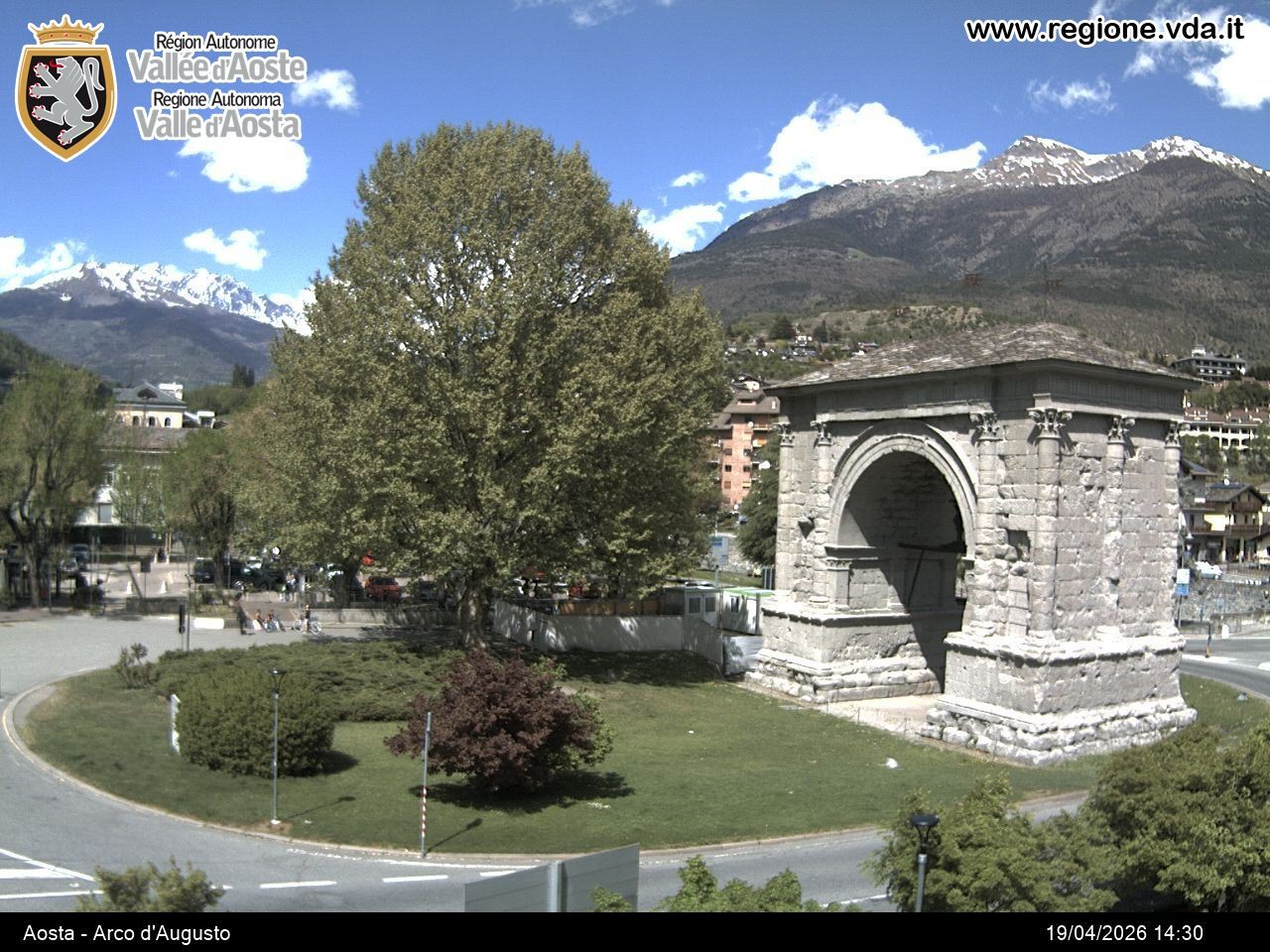 Archiv Foto Webcam Piazza Arco d'Augusto, Aosta