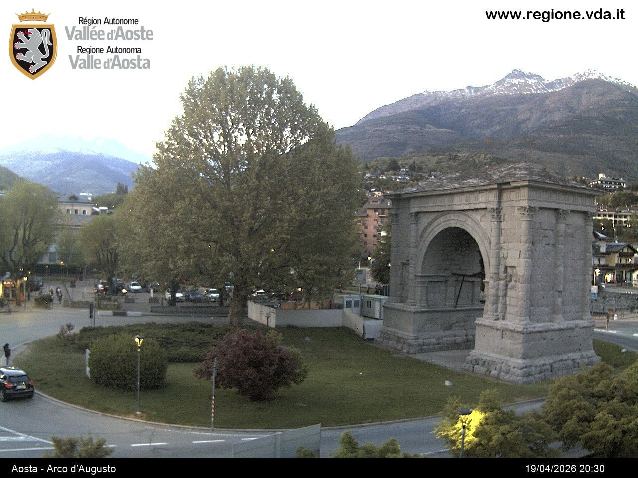 Archiv Foto Webcam Piazza Arco d'Augusto, Aosta