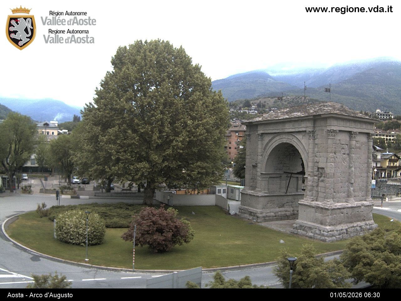 Archiv Foto Webcam Piazza Arco d'Augusto, Aosta