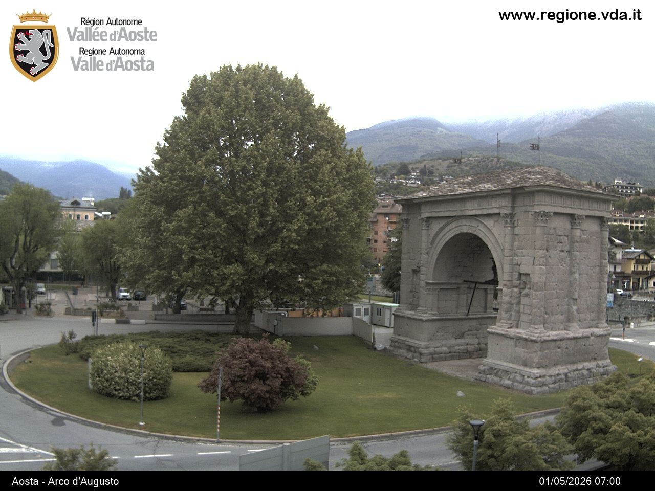 Archiv Foto Webcam Piazza Arco d'Augusto, Aosta