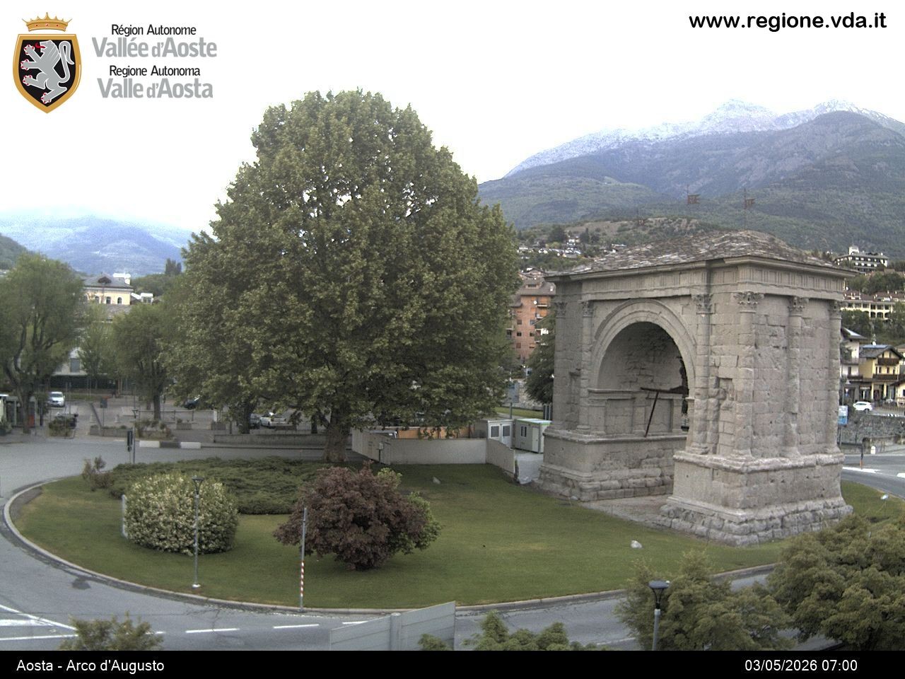 Archiv Foto Webcam Piazza Arco d'Augusto, Aosta