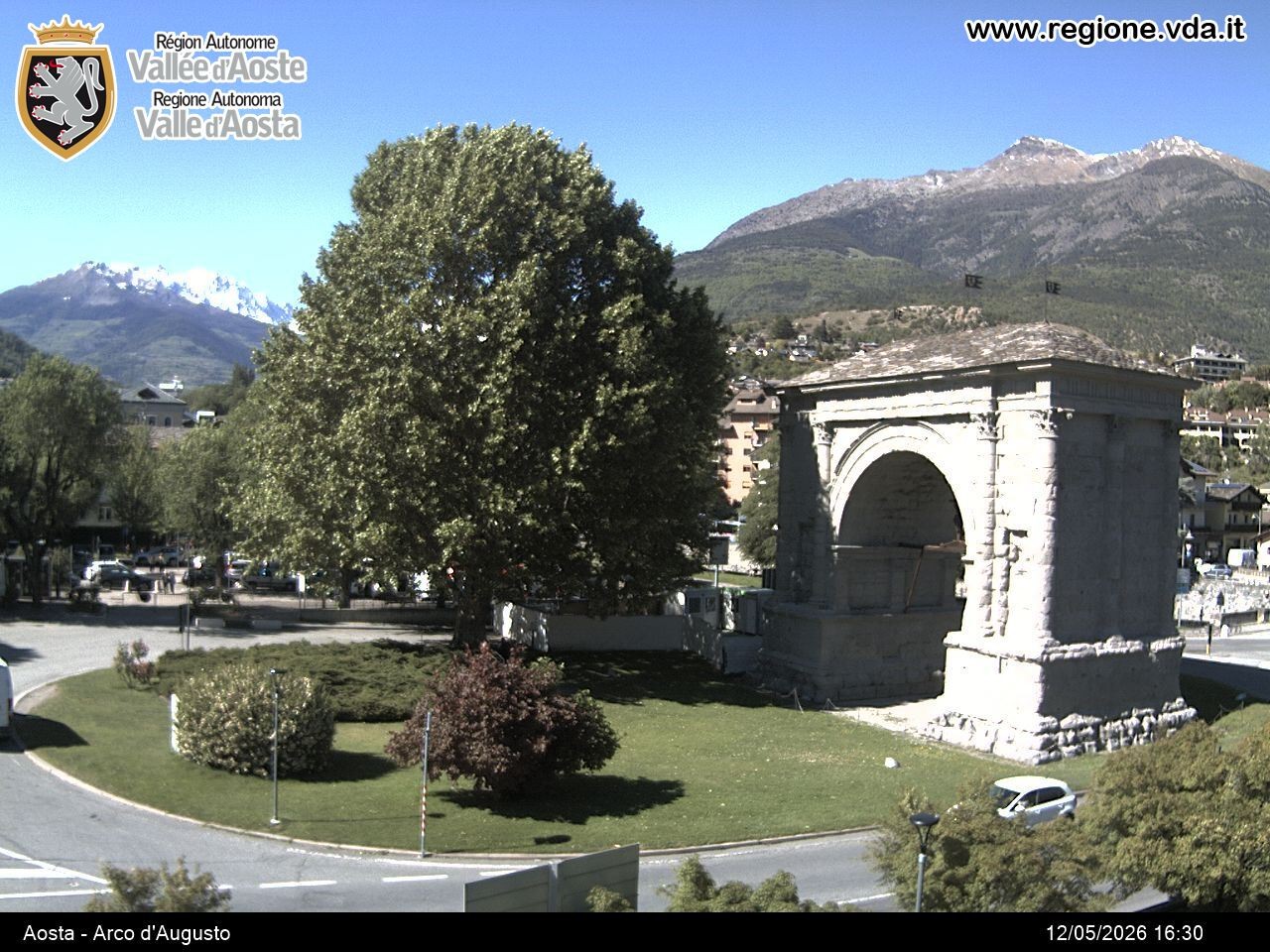 Archiv Foto Webcam Piazza Arco d'Augusto, Aosta