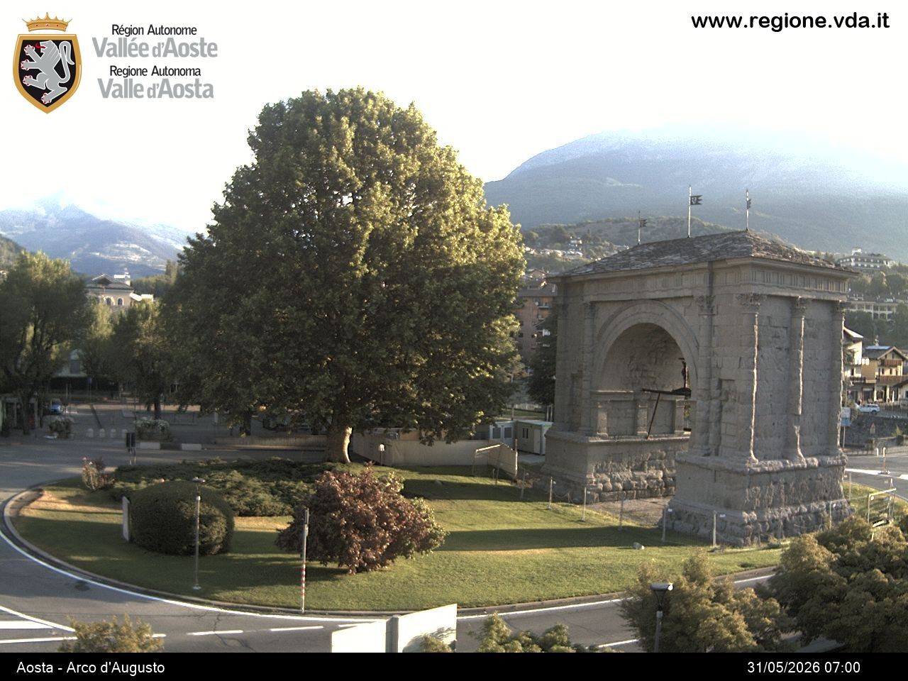 Archived image Webcam Aosta, Piazza Arco d'Augusto