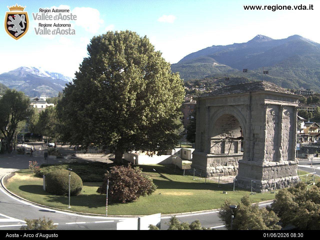 Archiv Foto Webcam Piazza Arco d'Augusto, Aosta