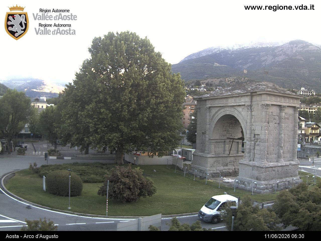 Archived image Webcam Aosta, Piazza Arco d'Augusto