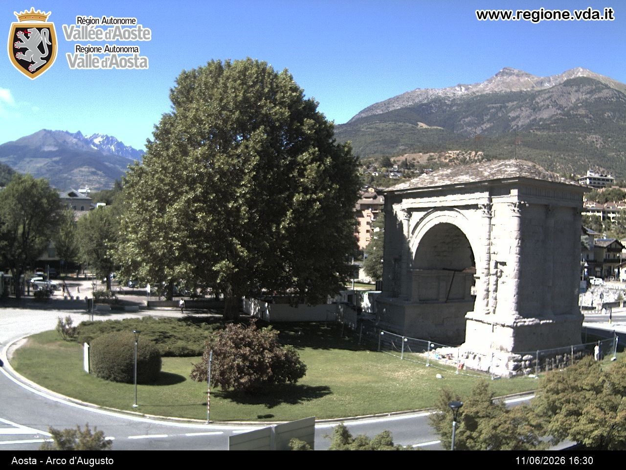 Archived image Webcam Aosta, Piazza Arco d'Augusto