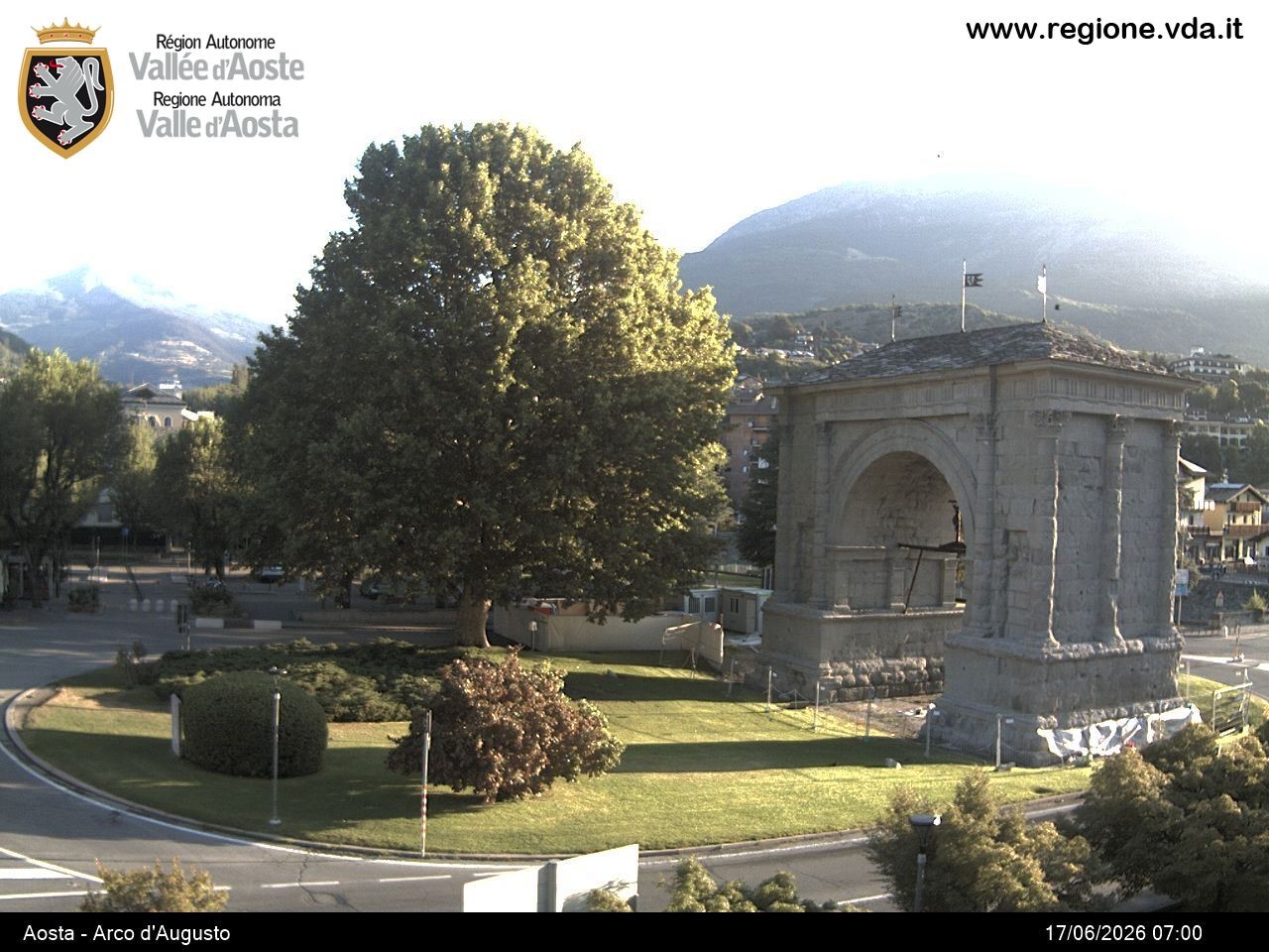 Archiv Foto Webcam Piazza Arco d'Augusto, Aosta