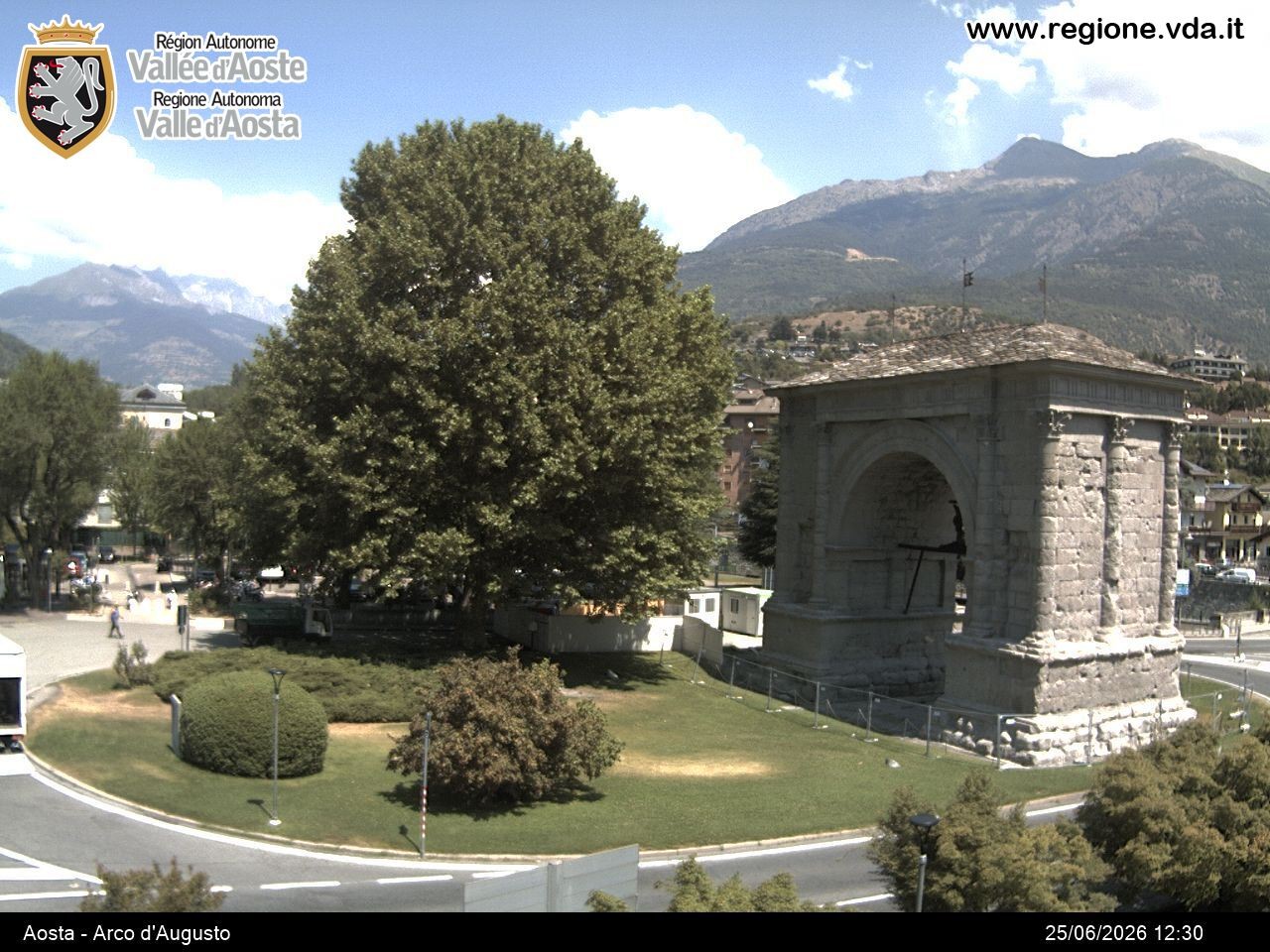Archiv Foto Webcam Piazza Arco d'Augusto, Aosta
