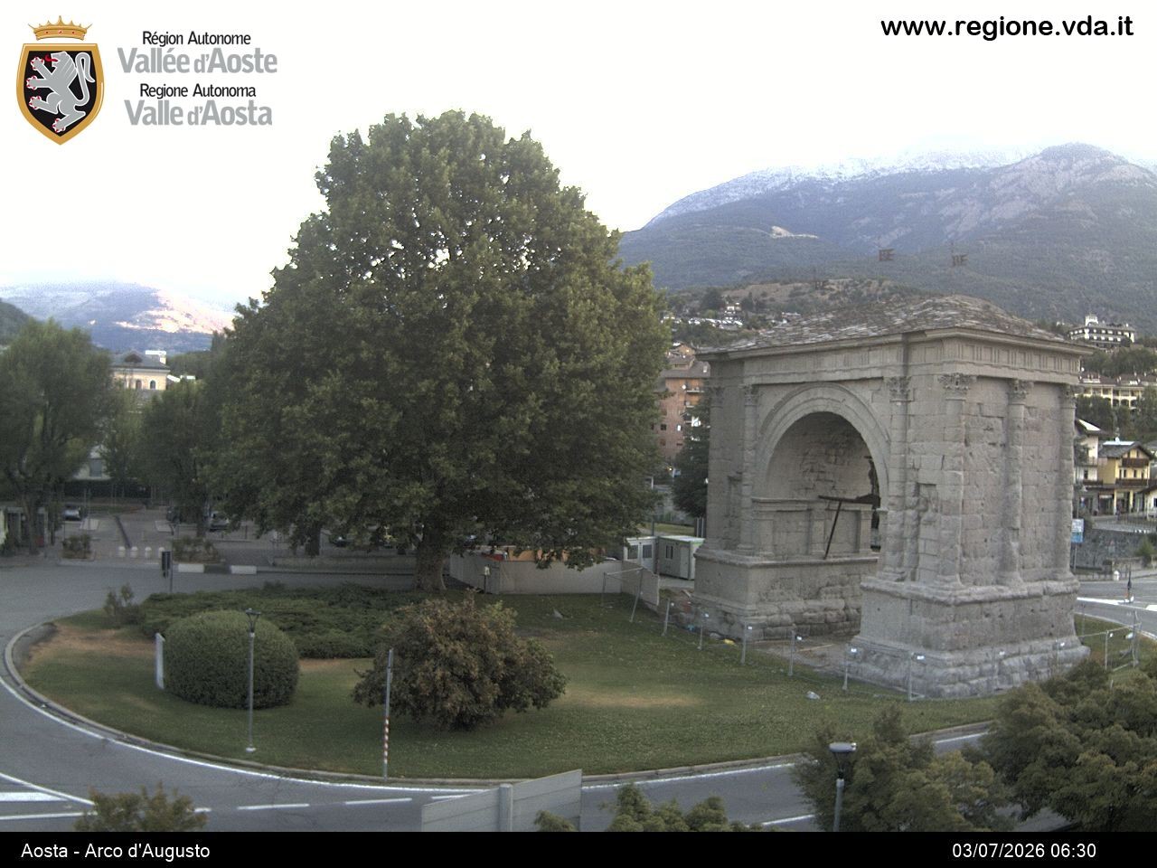 Archiv Foto Webcam Piazza Arco d'Augusto, Aosta
