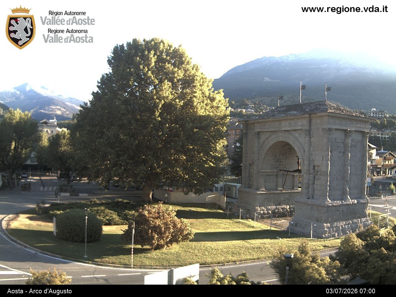 Archiv Foto Webcam Piazza Arco d'Augusto, Aosta