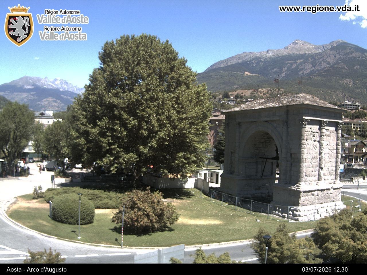 Archived image Webcam Aosta, Piazza Arco d'Augusto