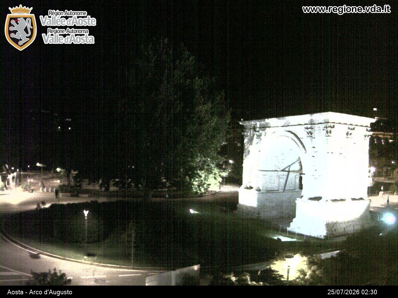 Archived image Webcam Aosta, Piazza Arco d'Augusto