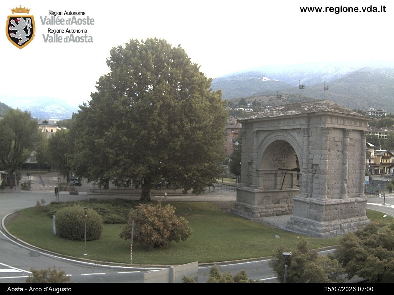 Archived image Webcam Aosta, Piazza Arco d'Augusto