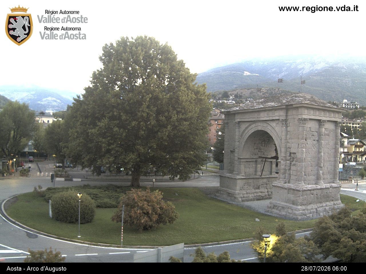 Archiv Foto Webcam Piazza Arco d'Augusto, Aosta