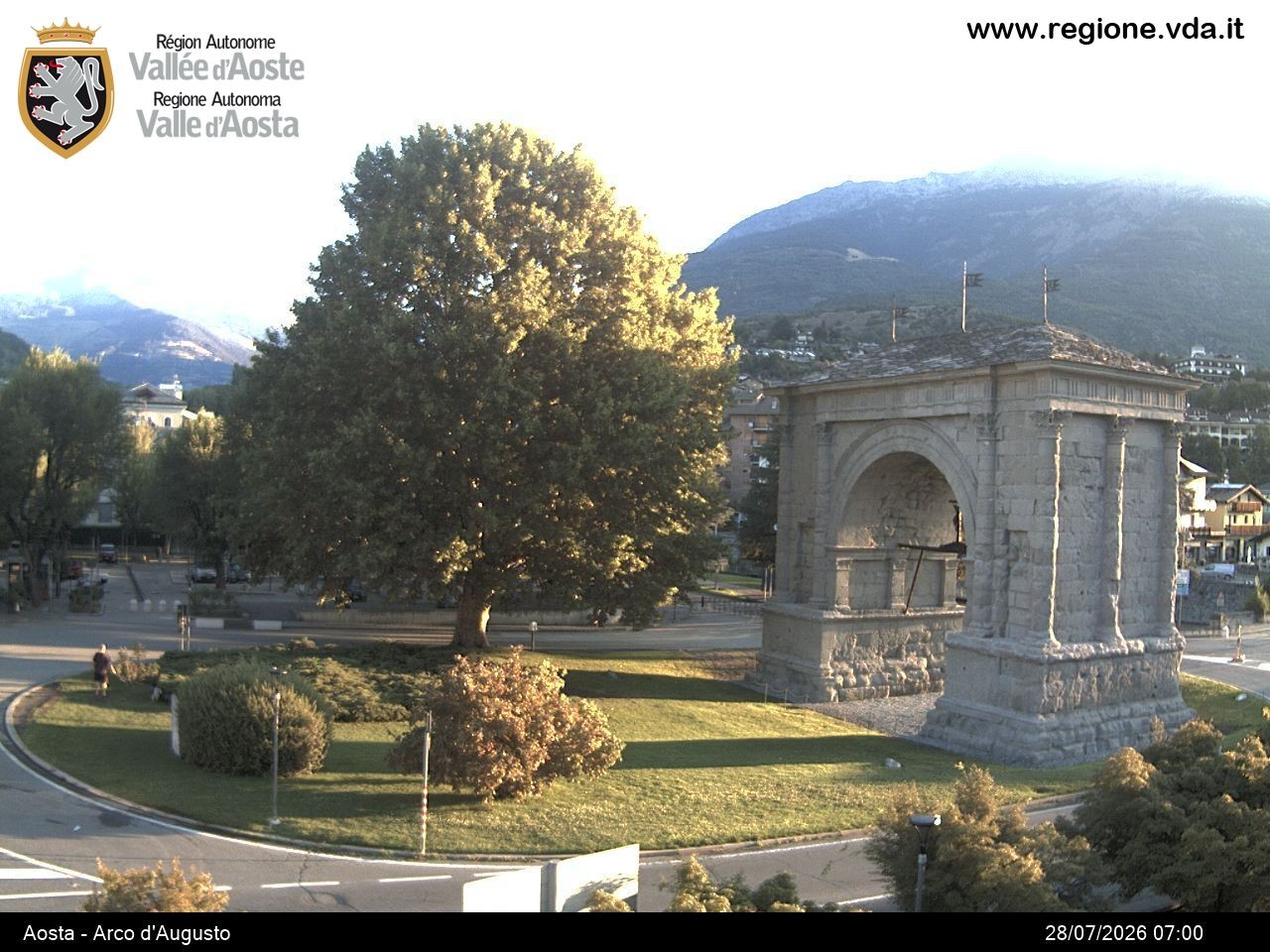 Archiv Foto Webcam Piazza Arco d'Augusto, Aosta