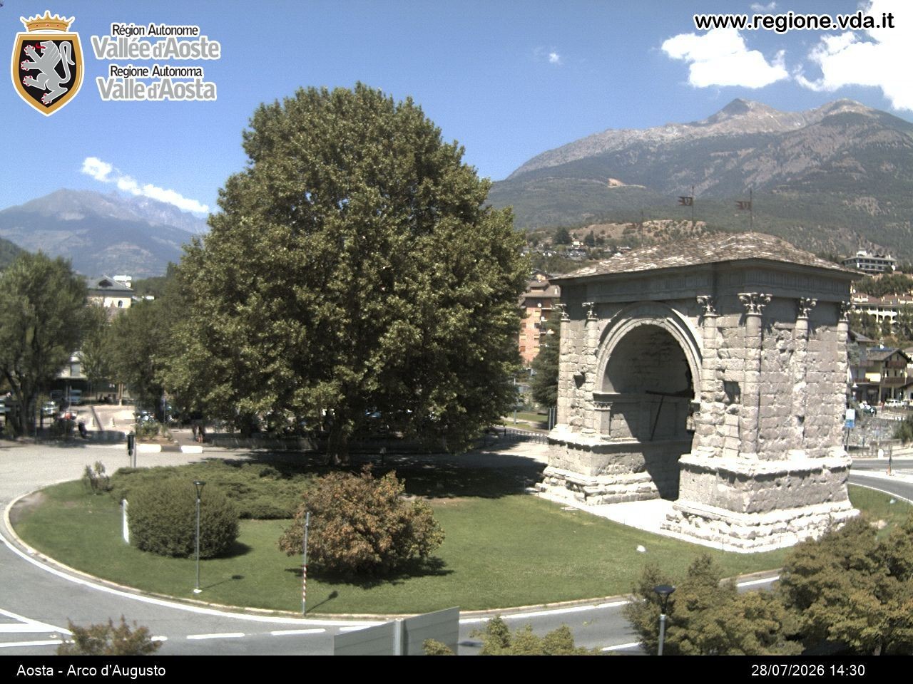 Archiv Foto Webcam Piazza Arco d'Augusto, Aosta