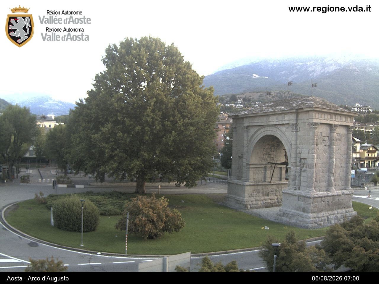 Archiv Foto Webcam Piazza Arco d'Augusto, Aosta