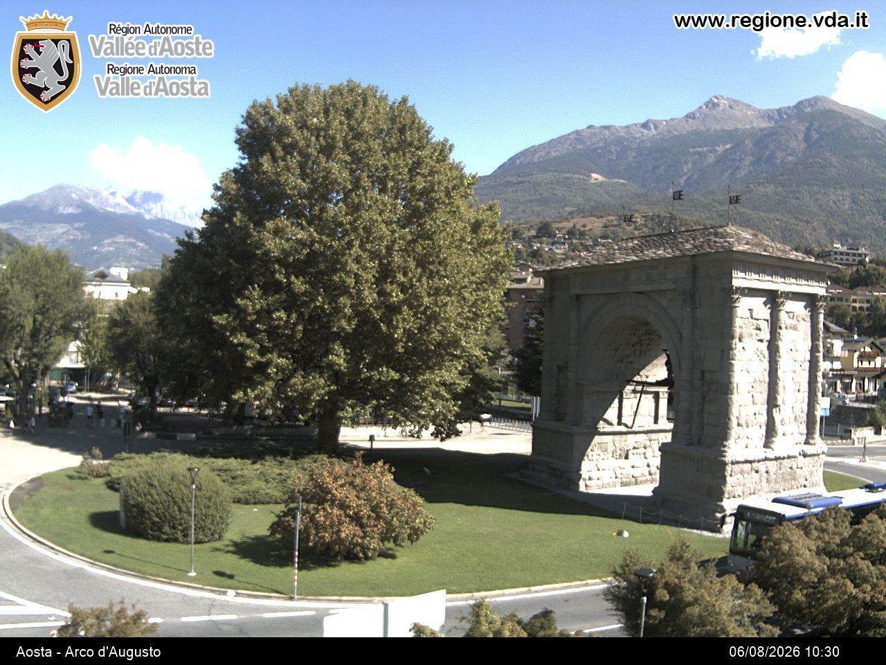 Archiv Foto Webcam Piazza Arco d'Augusto, Aosta