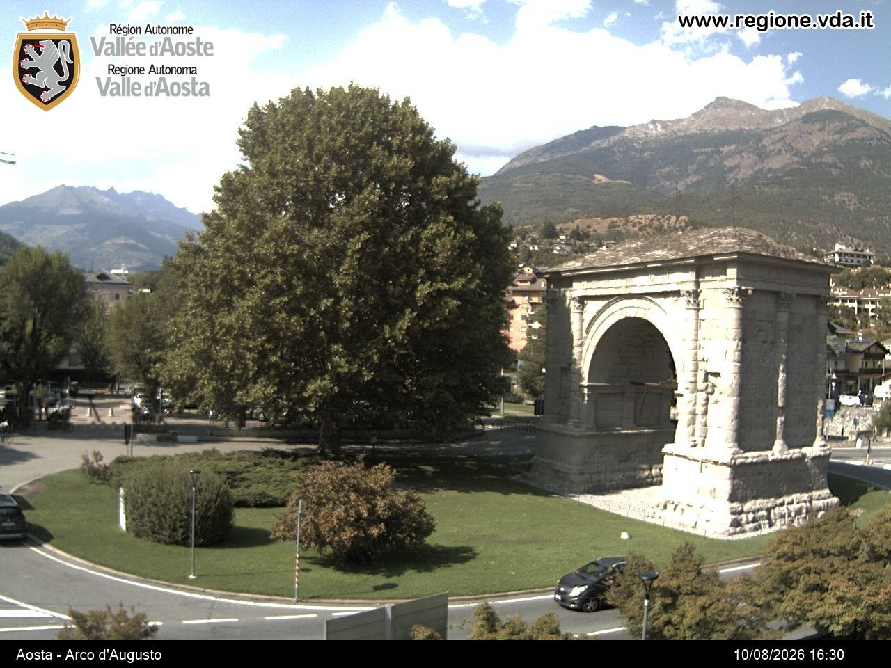 Archived image Webcam Aosta, Piazza Arco d'Augusto
