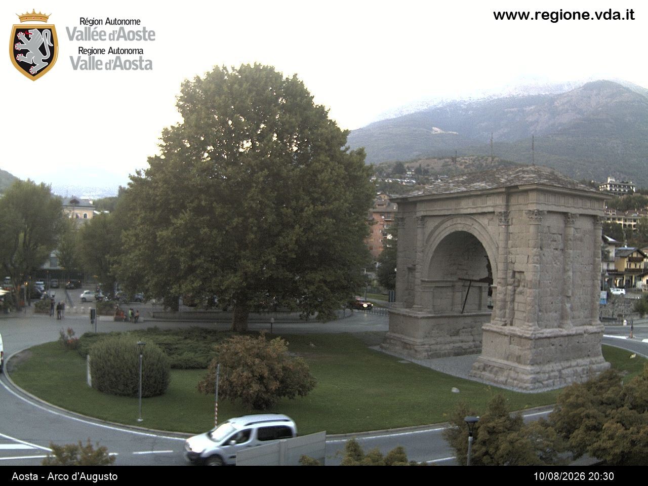 Archived image Webcam Aosta, Piazza Arco d'Augusto