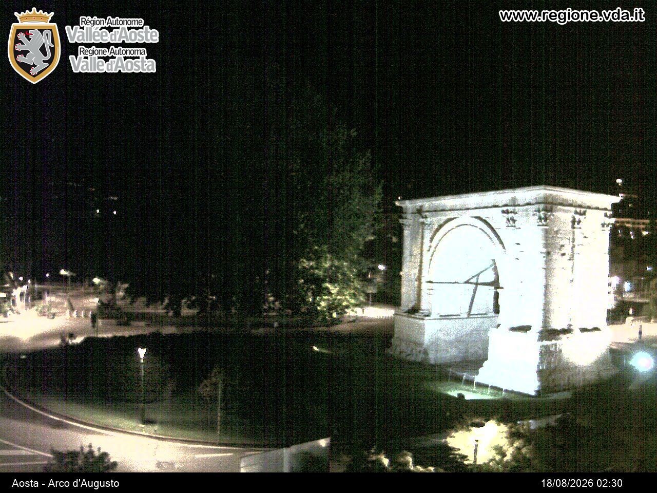 Archiv Foto Webcam Piazza Arco d'Augusto, Aosta