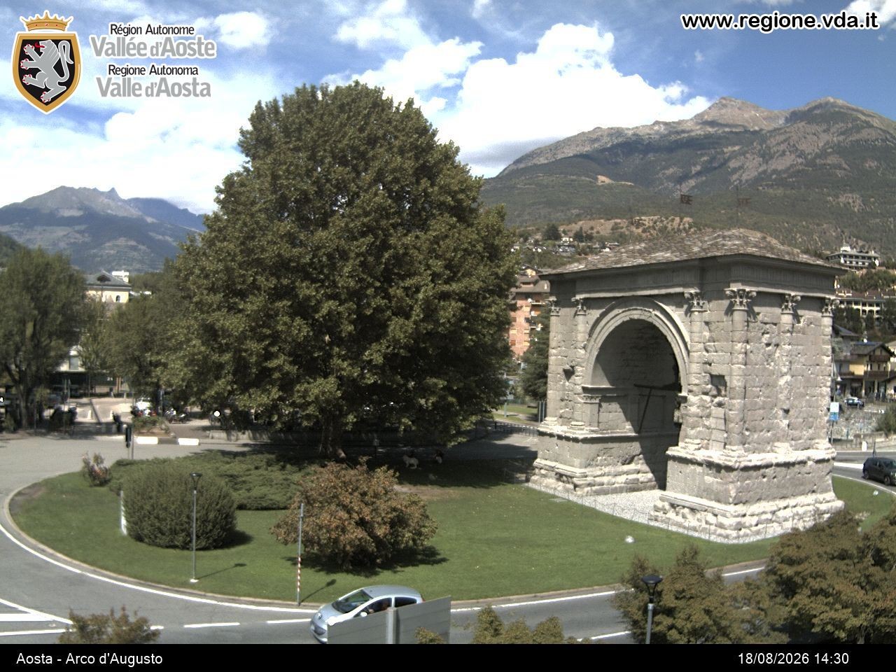 Archiv Foto Webcam Piazza Arco d'Augusto, Aosta