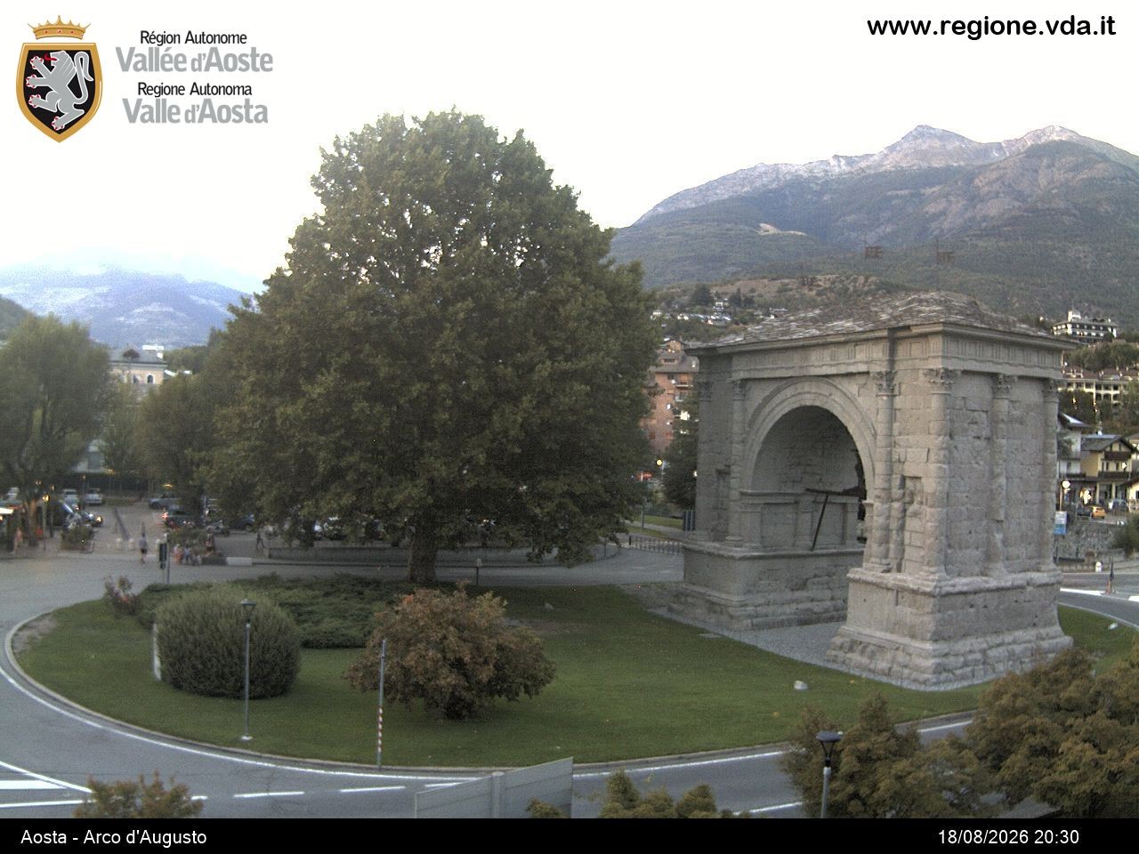 Archiv Foto Webcam Piazza Arco d'Augusto, Aosta