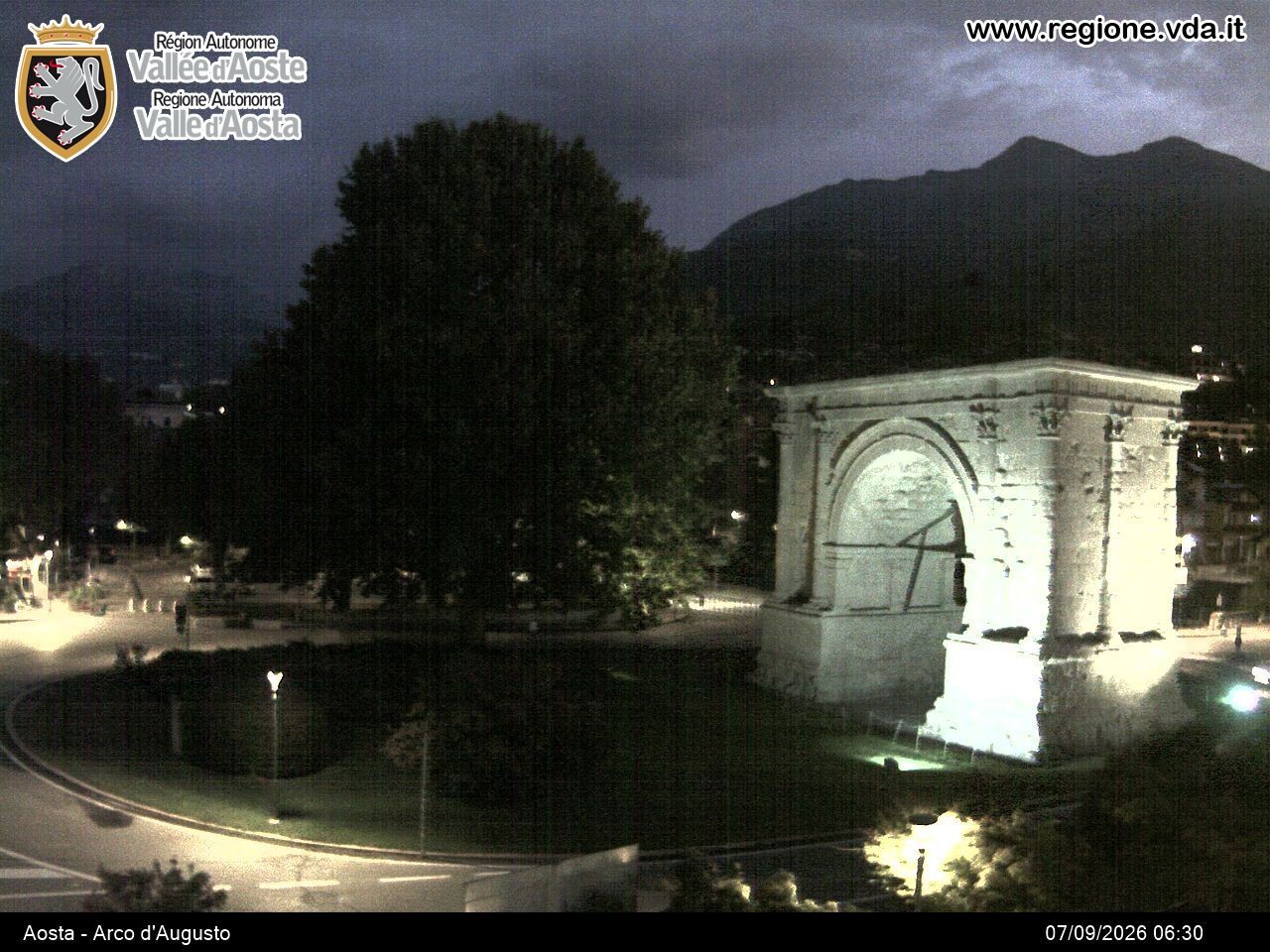 Archiv Foto Webcam Piazza Arco d'Augusto, Aosta
