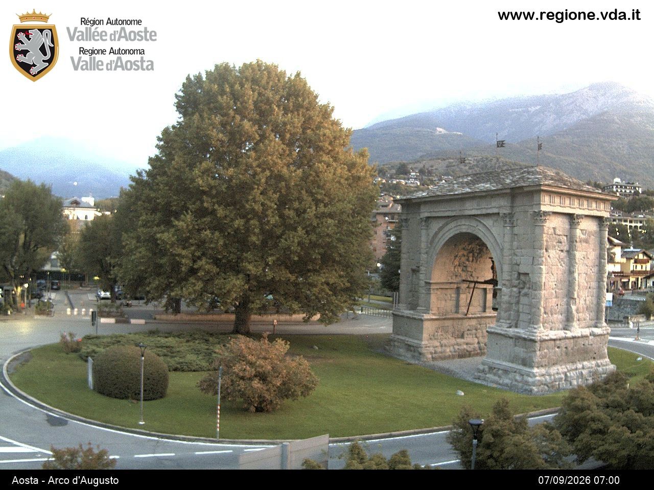 Archiv Foto Webcam Piazza Arco d'Augusto, Aosta