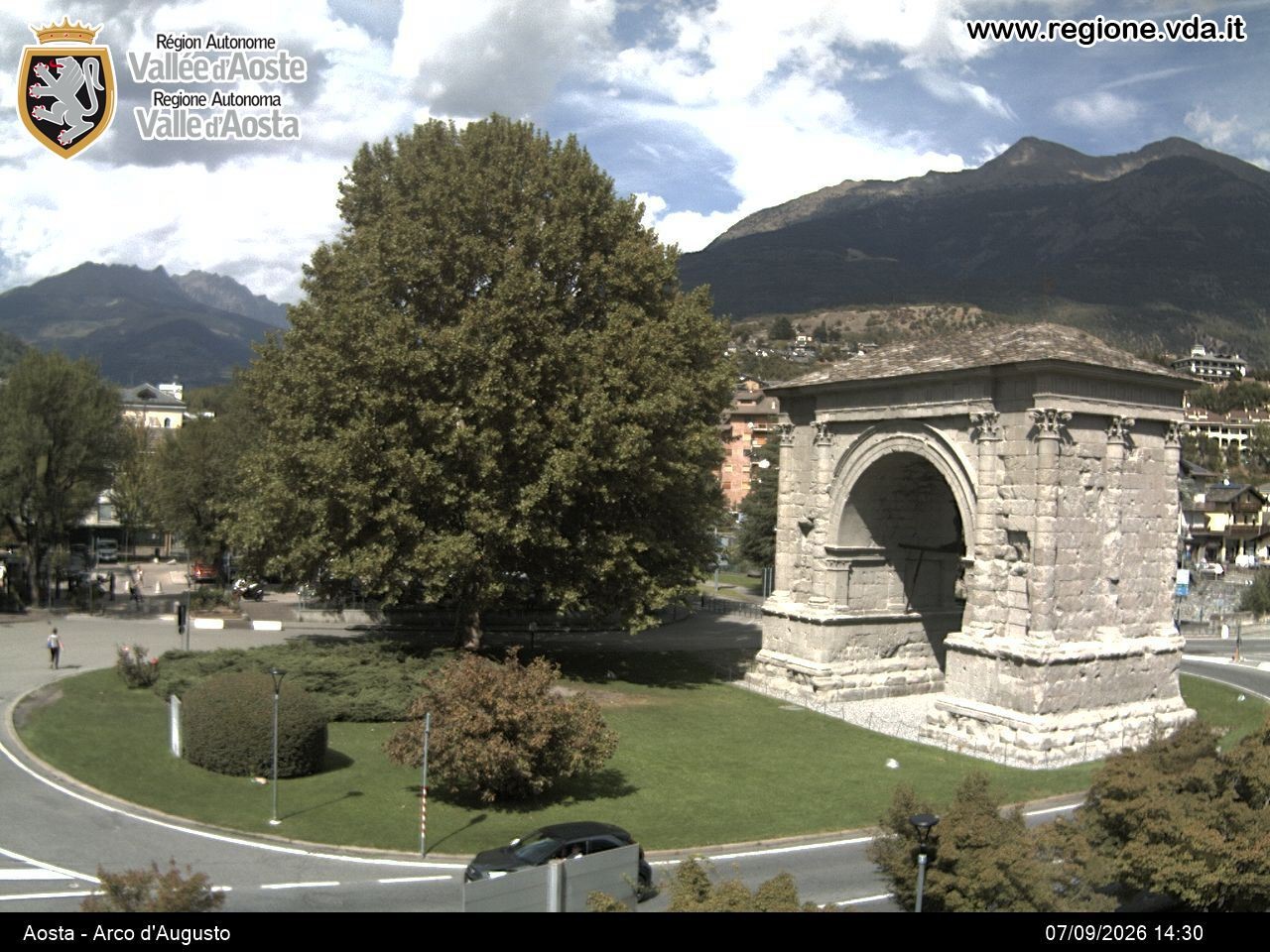 Archiv Foto Webcam Piazza Arco d'Augusto, Aosta
