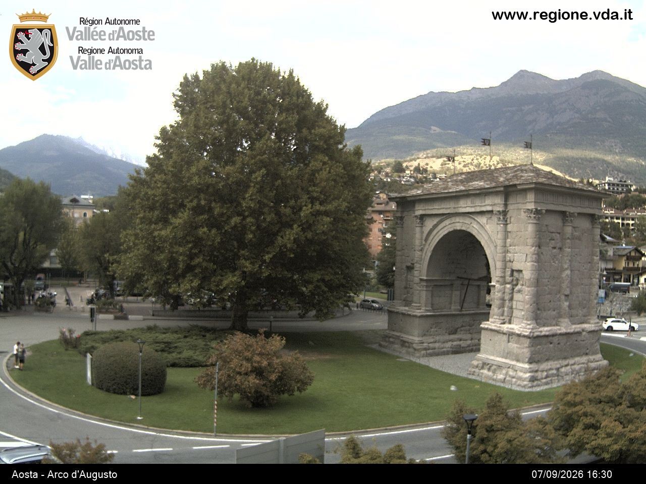 Archiv Foto Webcam Piazza Arco d'Augusto, Aosta