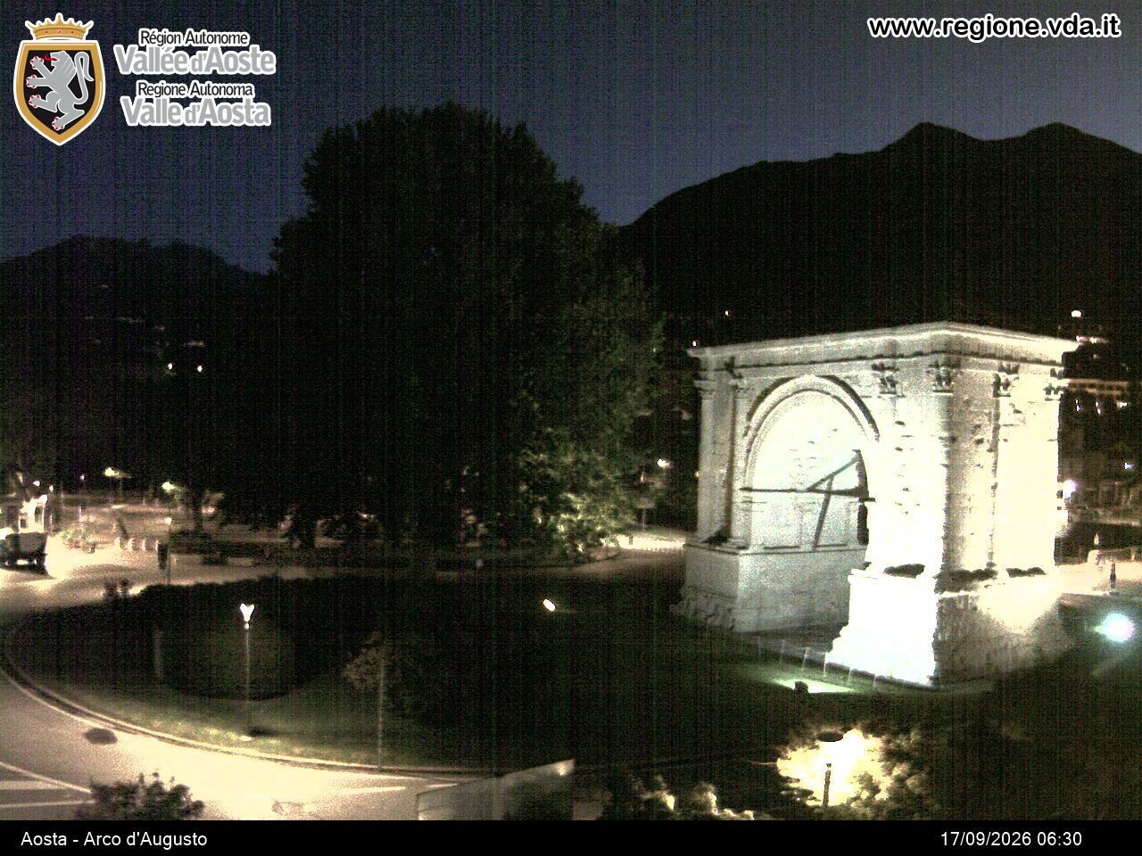 Archiv Foto Webcam Piazza Arco d'Augusto, Aosta