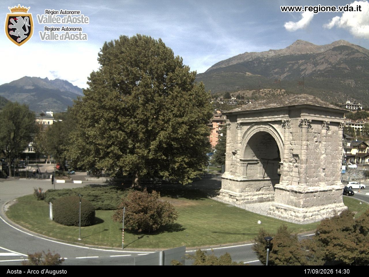 Archiv Foto Webcam Piazza Arco d'Augusto, Aosta
