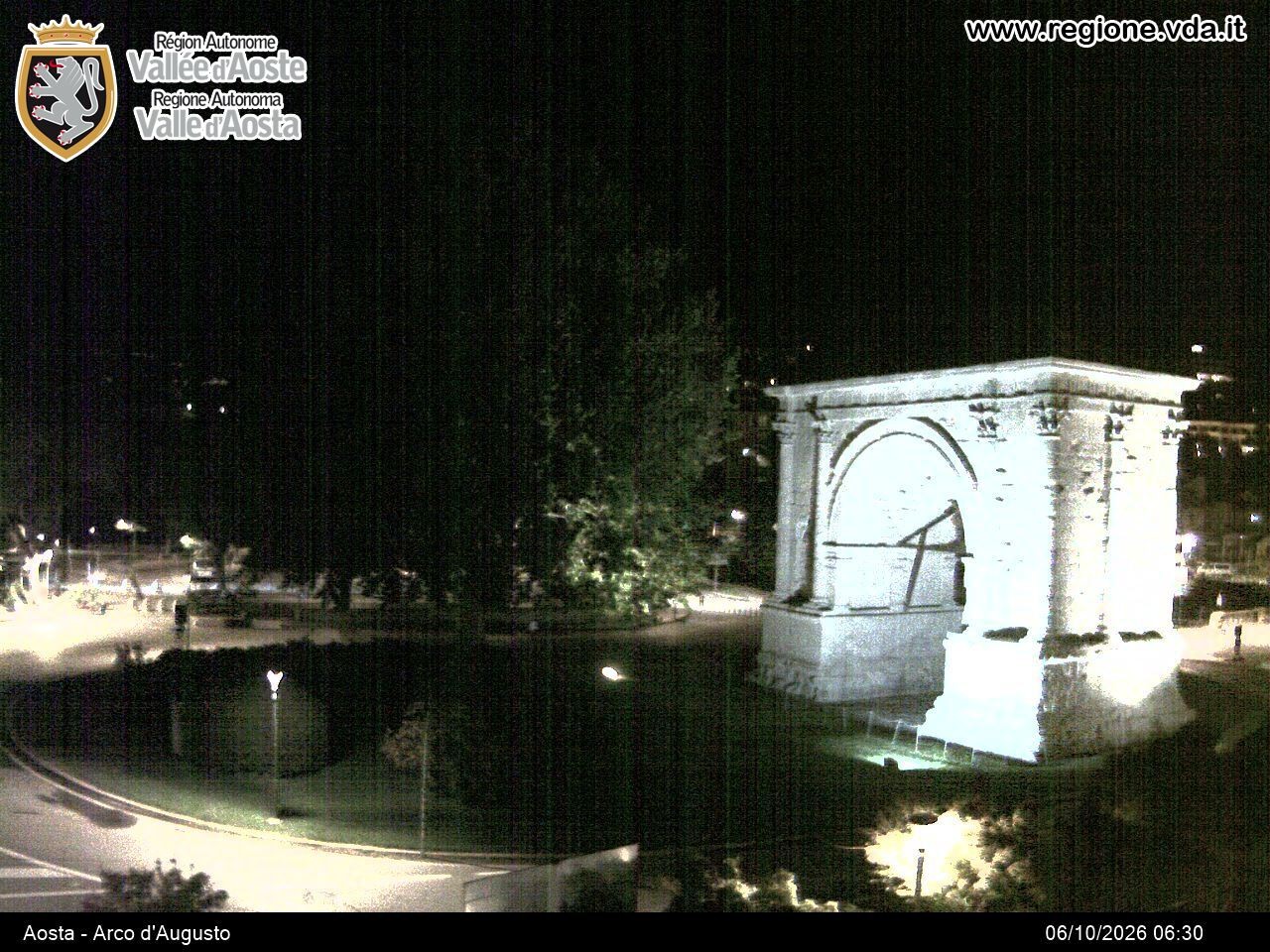 Archiv Foto Webcam Piazza Arco d'Augusto, Aosta