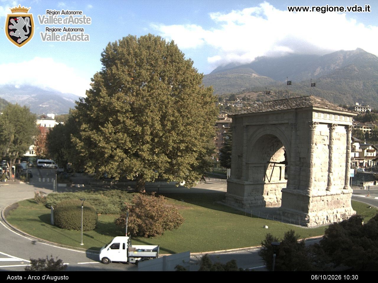 Archiv Foto Webcam Piazza Arco d'Augusto, Aosta