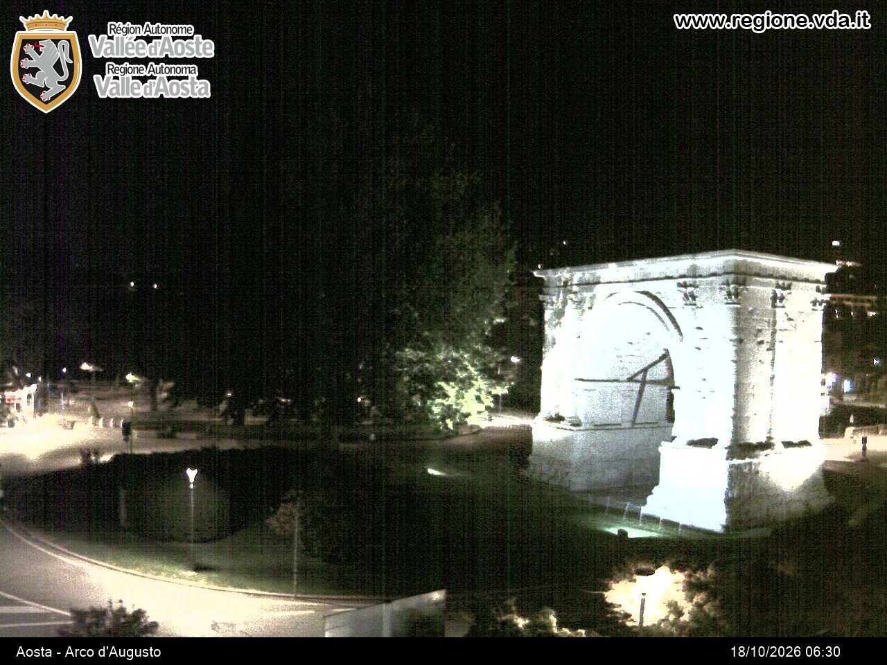 Archived image Webcam Aosta, Piazza Arco d'Augusto