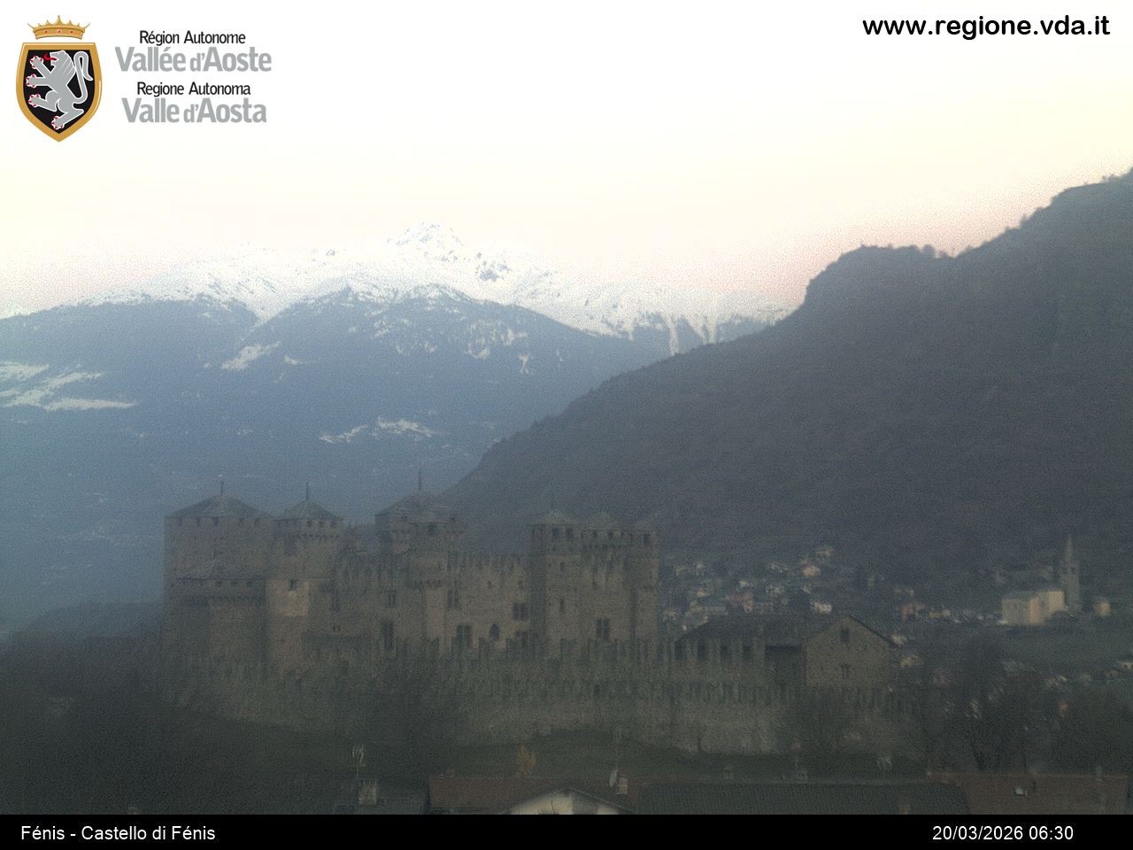 Archiv Foto Webcam Aostatal, Schloss Fenis