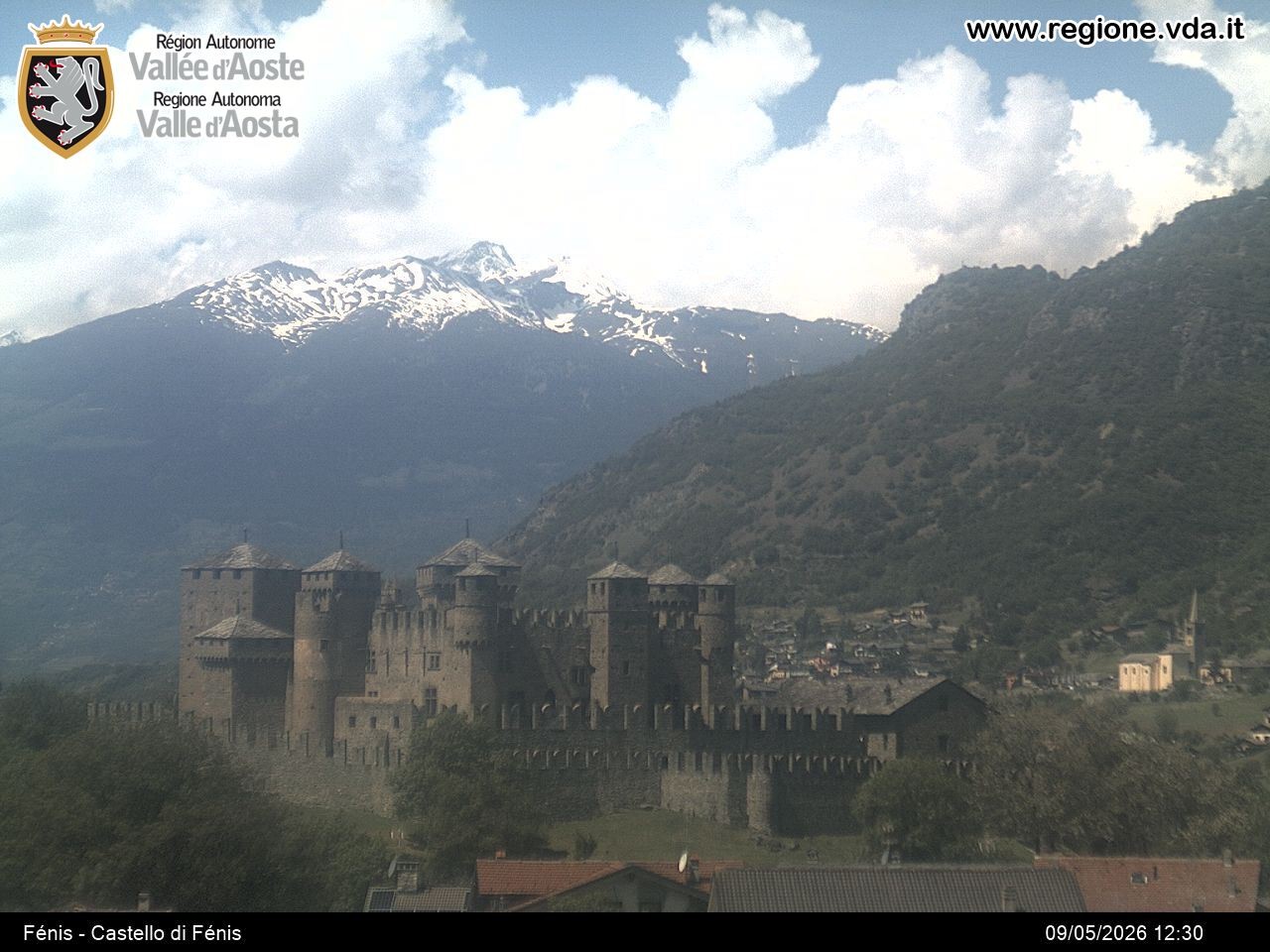 Archiv Foto Webcam Aostatal, Schloss Fenis
