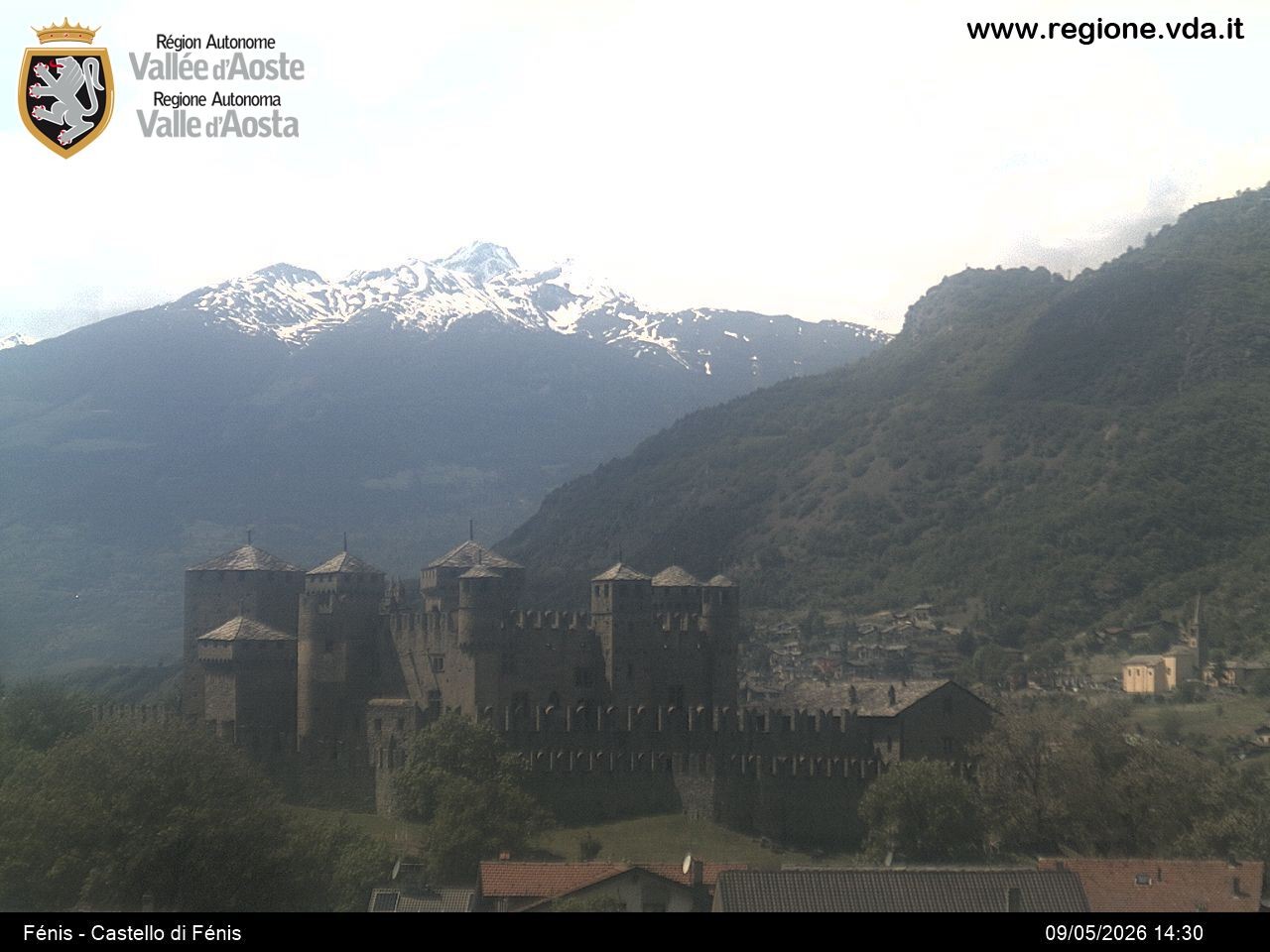 Archiv Foto Webcam Aostatal, Schloss Fenis