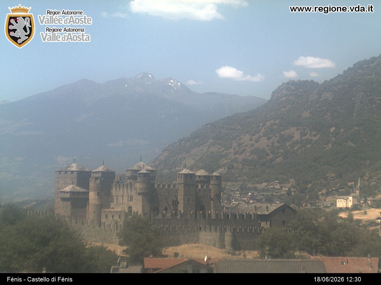 Archiv Foto Webcam Aostatal, Schloss Fenis