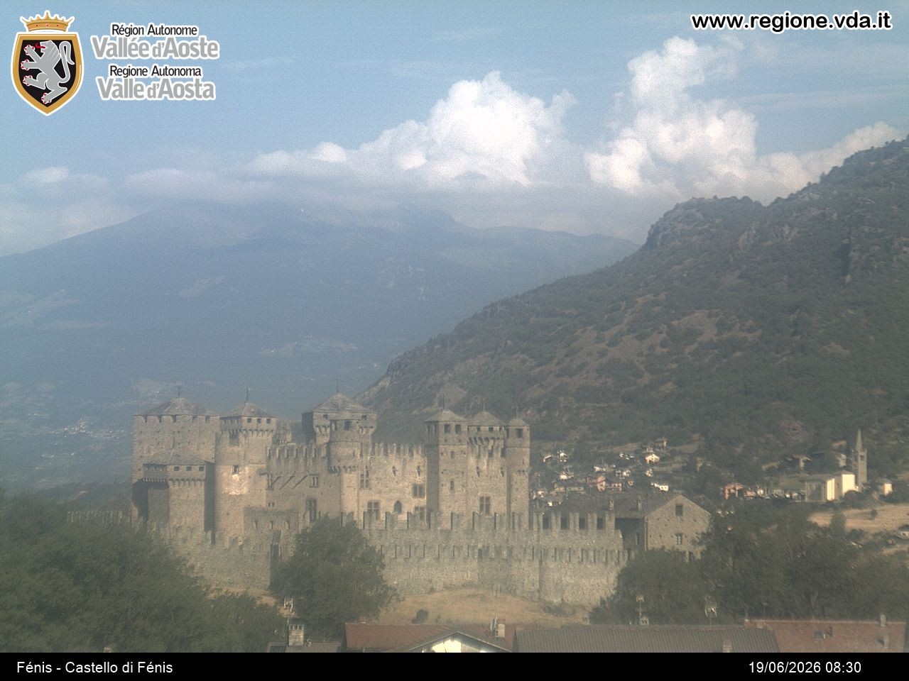 Archiv Foto Webcam Aostatal, Schloss Fenis