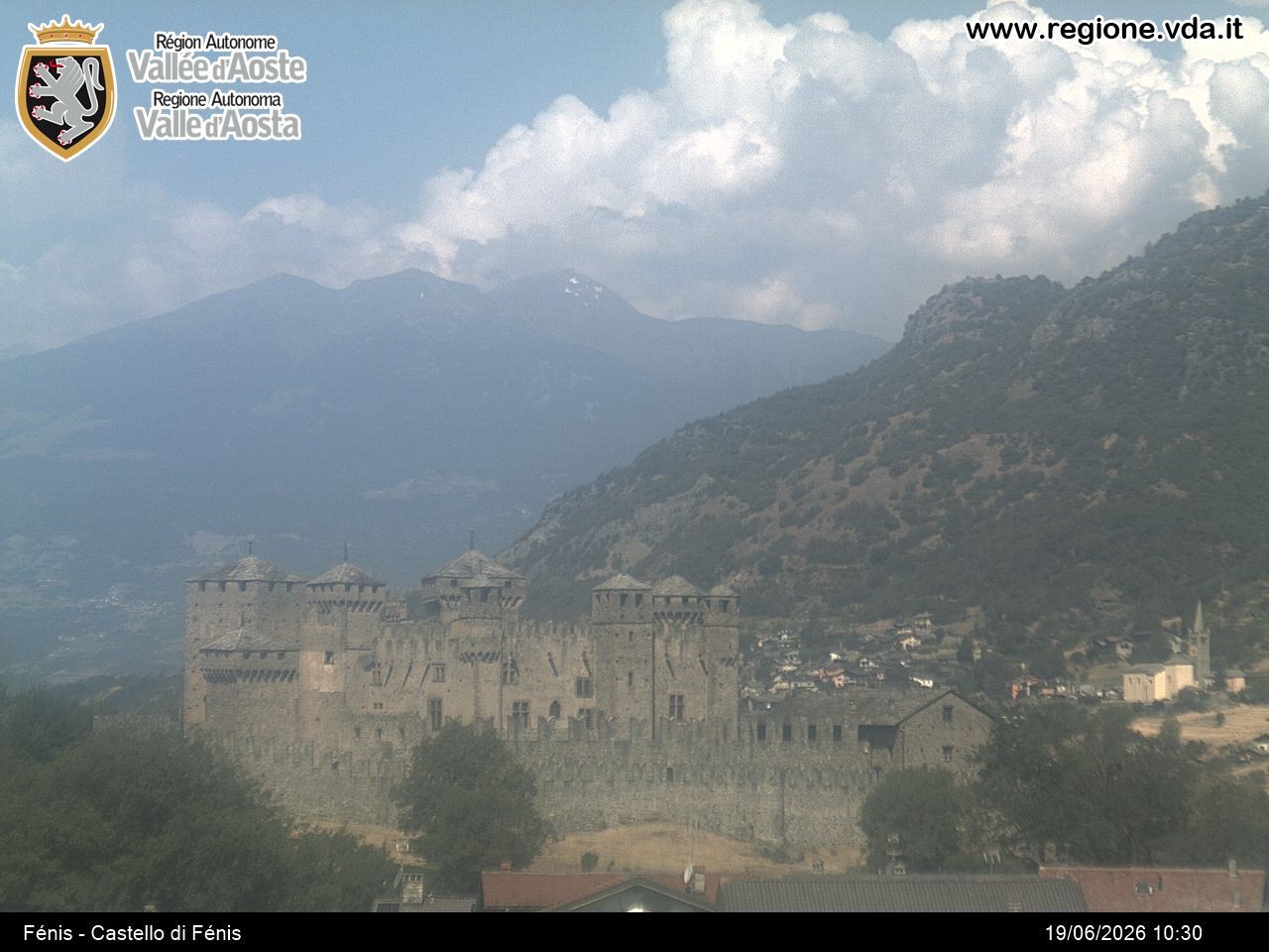 Archiv Foto Webcam Aostatal, Schloss Fenis
