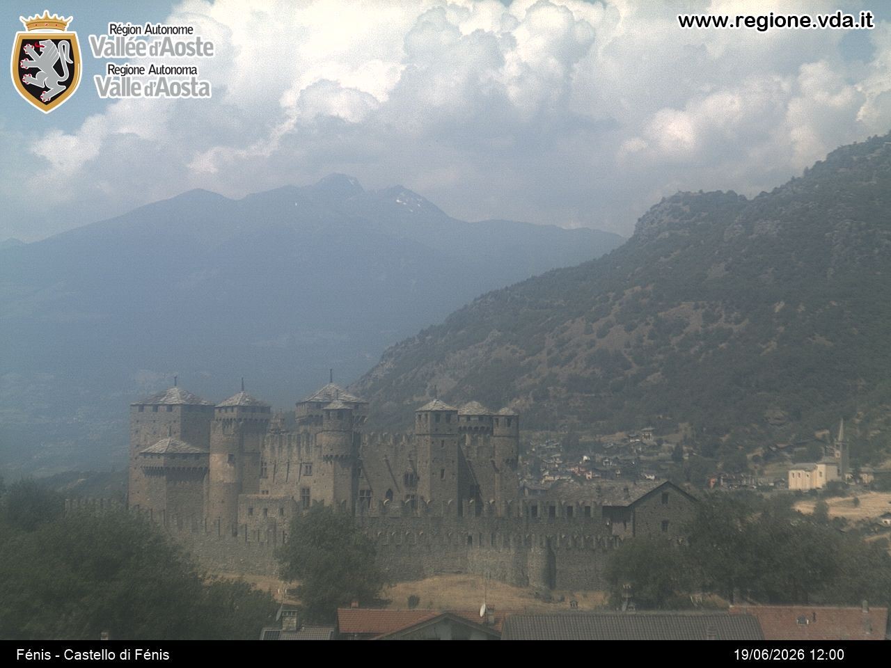 Archiv Foto Webcam Aostatal, Schloss Fenis