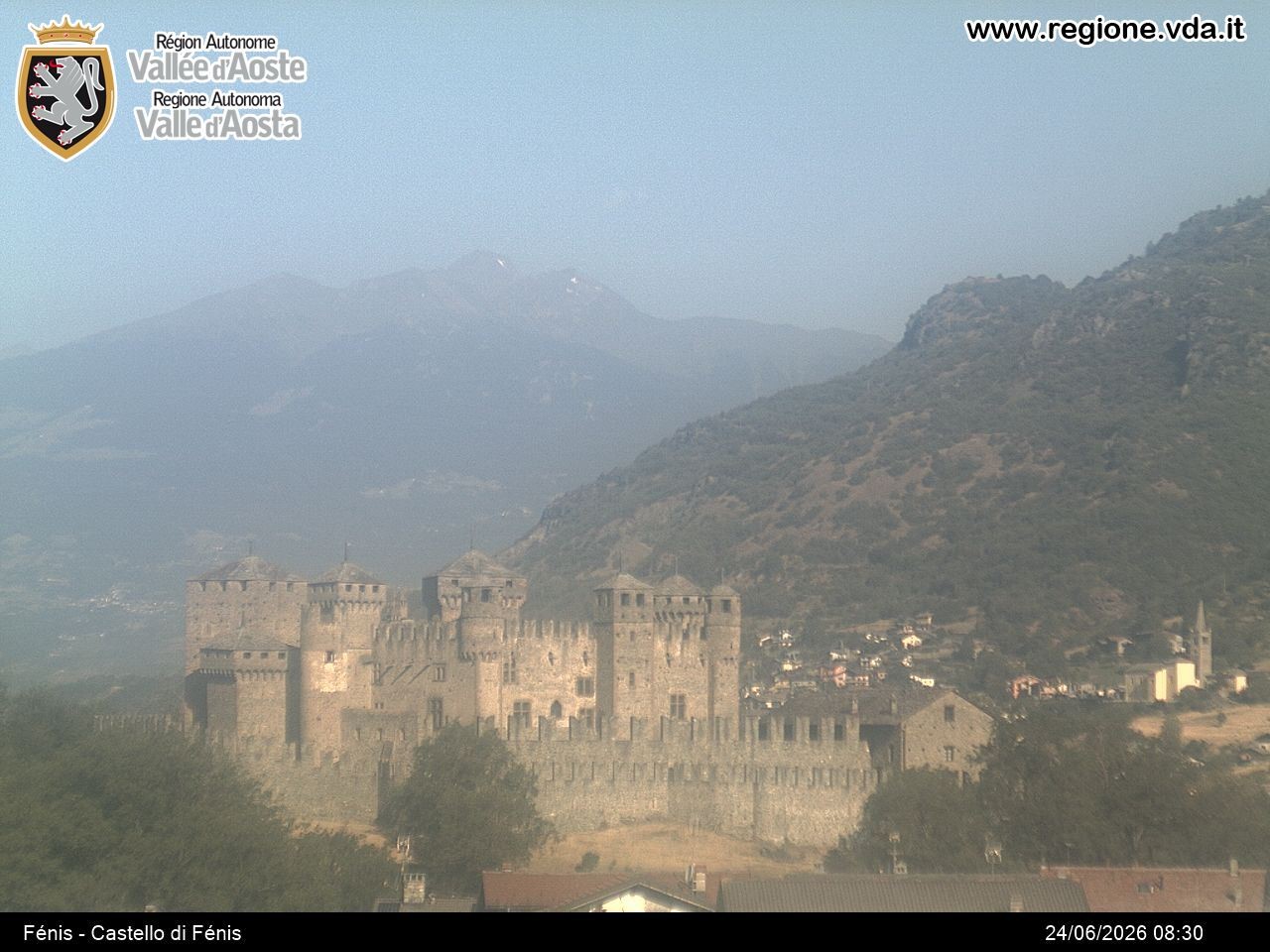 Archiv Foto Webcam Aostatal, Schloss Fenis